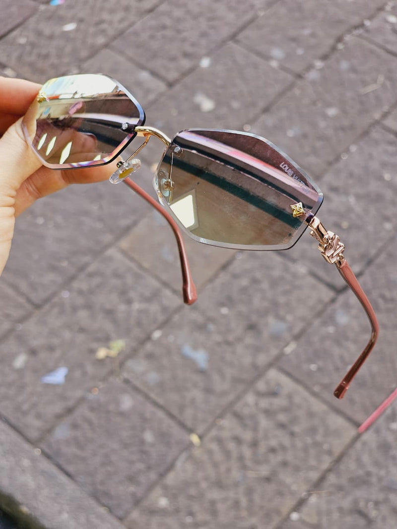 I18n Error: Missing interpolation value "imagealt" for "Cargue la imagen en el visor de la galería, {{ imagealt }}"
